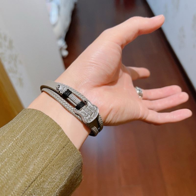 Gvc*1 bracelets